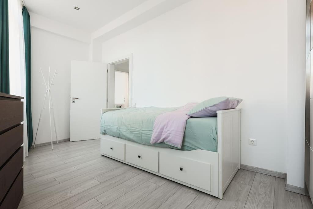 Ambassador Apartment Baia Mare Buitenkant foto